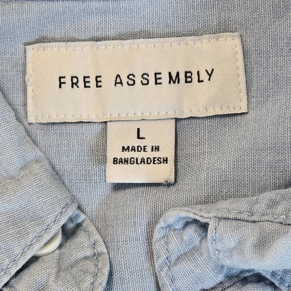 Free‎ Assembly Button Down Shirt Womens L Blue Floral Embroidered Cottagecore